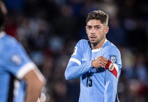 Uruguay enfrenta a Chile por la última fecha de las Eliminatorias
