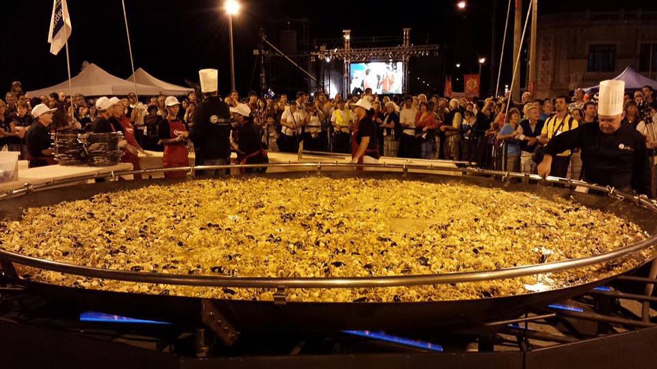 Piriápolis fue declarada “Capital Nacional de la Paella” por unanimidad en el Senado