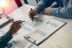 Empresas familiares en Uruguay: Optimismo en las ventas, pero desafíos en la sucesión y la planificación