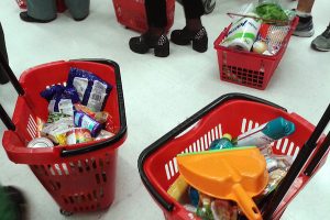 Cae la confianza del consumidor