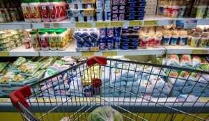 Baja el precio de los lácteos