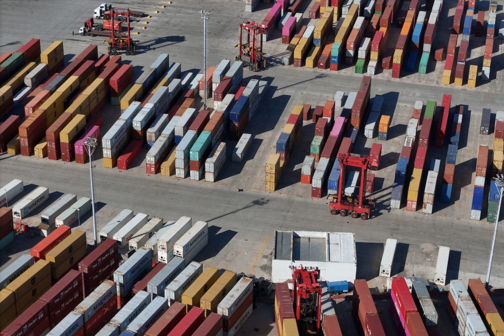 Exportadores alertan por pérdidas millonarias ante el conflicto en la Terminal Cuenca del Plata