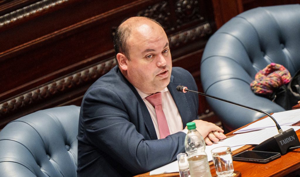 Viera: habría informes técnicos que hablarían de irregularidades en la construcción de las patrullas Viera: habría informes técnicos que hablarían de irregularidades en la construcción de las patrullas