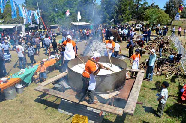 Florida: del viernes 7 al domingo 9 de noviembre se viene una nueva edición de la Fiesta Nacional de la Leche en Cardal Florida: del viernes 7 al domingo 9 de noviembre se viene una nueva edición de la Fiesta Nacional de la Leche en Cardal