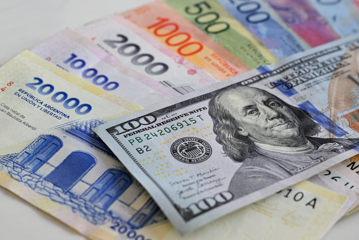 Estados Unidos acuerda un swap con Argentina y OpenAI anuncia inversión millonaria en la Patagonia