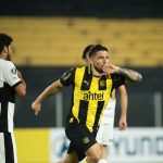 Peñarol derrotó a Wanderers y es casi dueño del Clausura