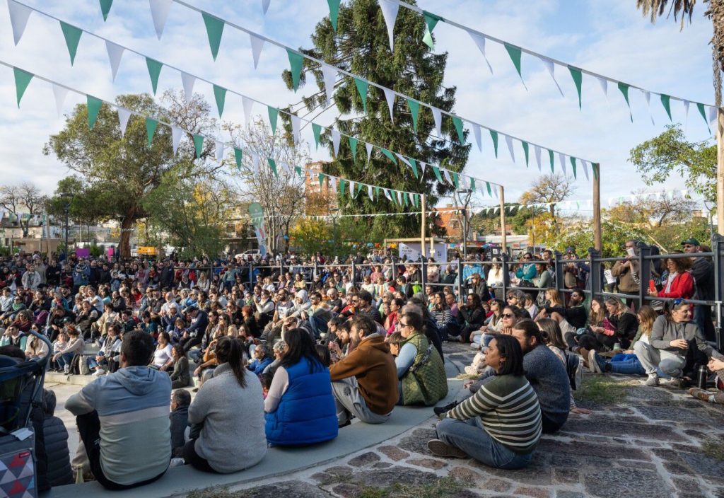 Bioferia Uruguay desembarca en Canelones: música, talleres y consumo responsable en El Pinar Bioferia Uruguay desembarca en Canelones: música, talleres y consumo responsable en El Pinar