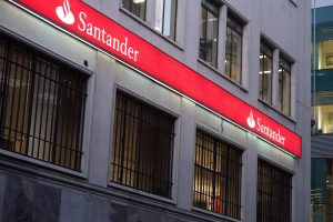 Los bancos privados cambiarán su horario de atención: Abrirán de 10 a 14 horas desde el 15 de diciembre