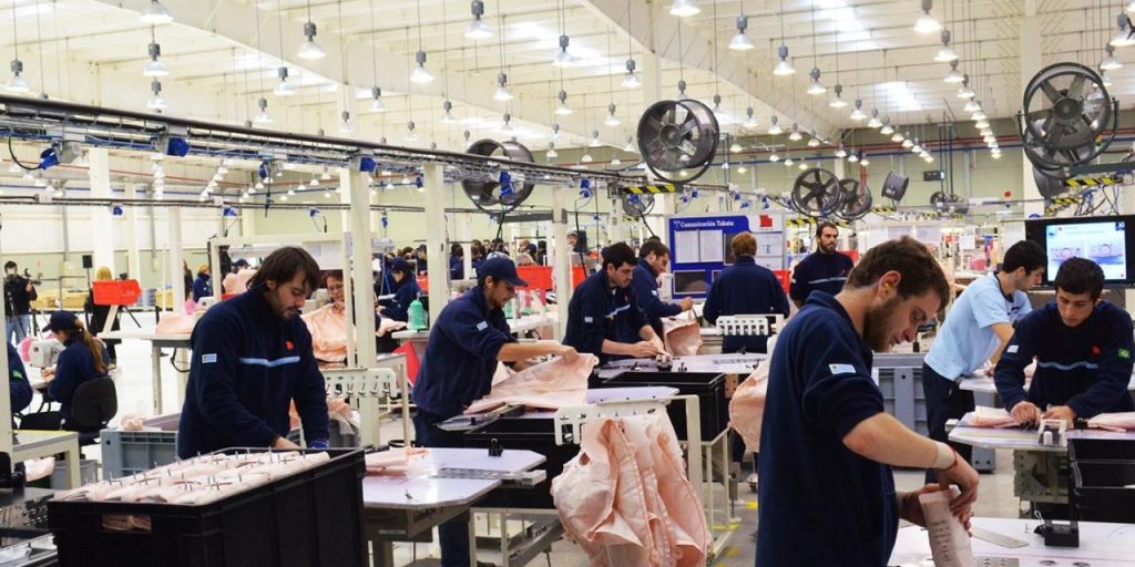 Rosselli: “La industria manufacturera está estancada”