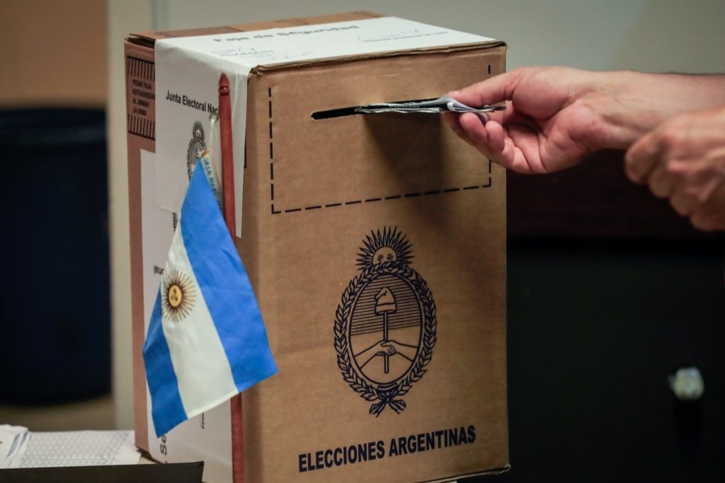 Argentina elige: Elecciones legislativas ponen a prueba los dos años de gobierno de Javier Milei Argentina elige: Elecciones legislativas ponen a prueba los dos años de gobierno de Javier Milei