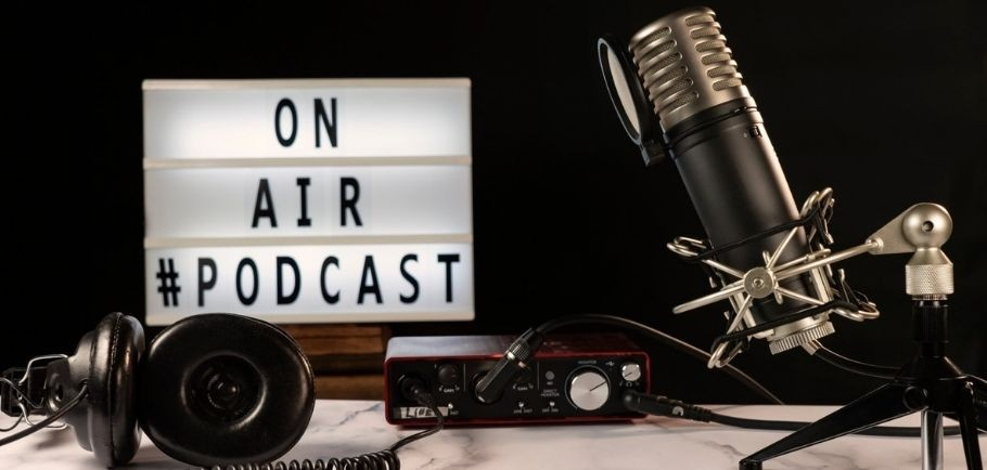 Bruno Scelza: “Los formatos se están mezclando, el podcast es otra forma de volver a la radio”