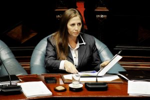 Carol Aviaga denunció ante la JUTEP un caso de “violencia política” contra edil colorado en la Junta Departamental de Lavalleja