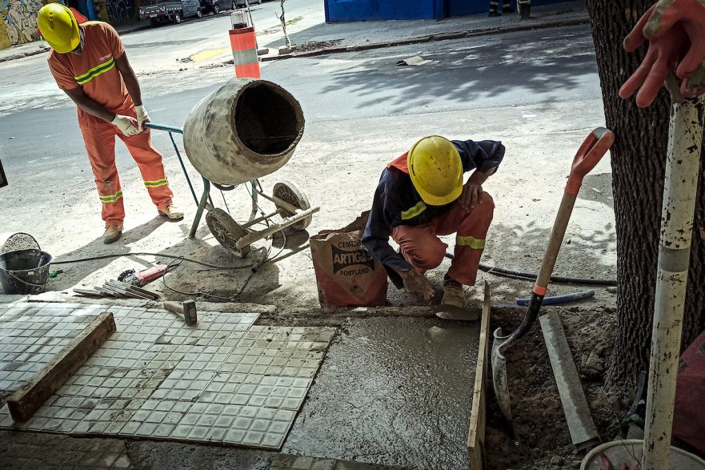 Director de Movilidad de la IMM: “Las veredas no están pensadas para soportar a los vehículos”