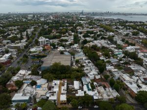 Uruguay tiene más viviendas que hogares, pero una de cada cinco está vacía- Parte I