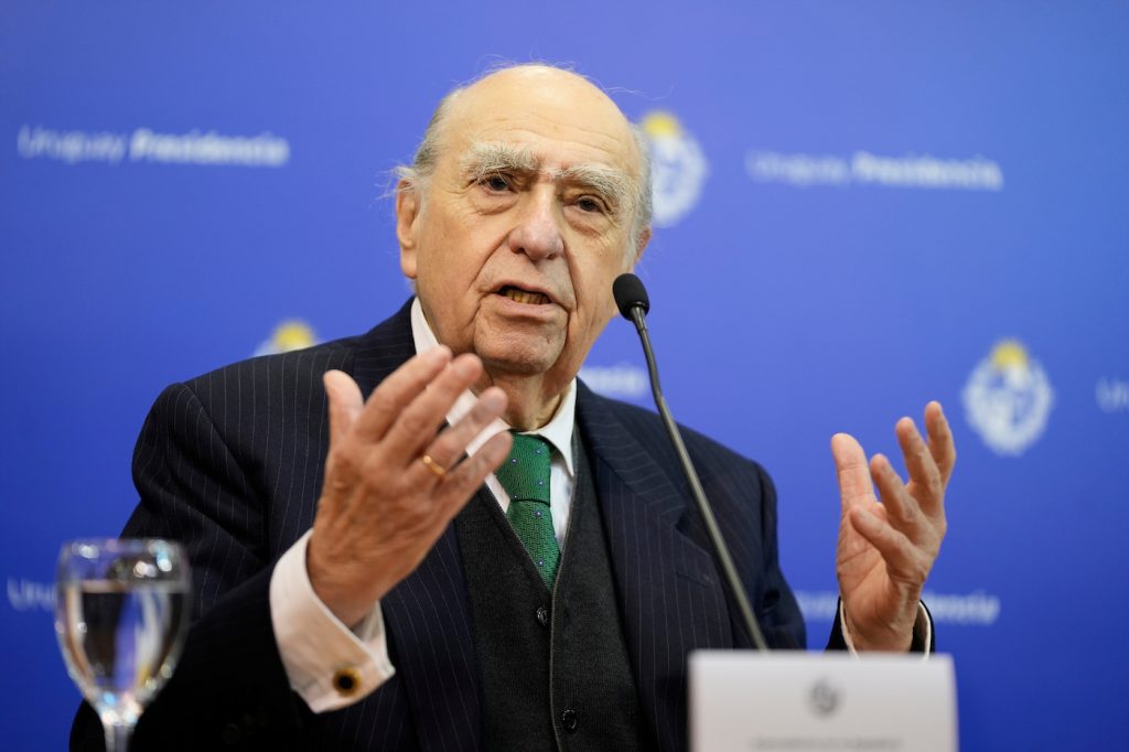 Sanguinetti: “La Coalición Republicana no va a ser un partido, es lo que es: una coalición”