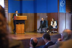 La economía reduce su tasa de crecimiento, según Índice Líder de CERES