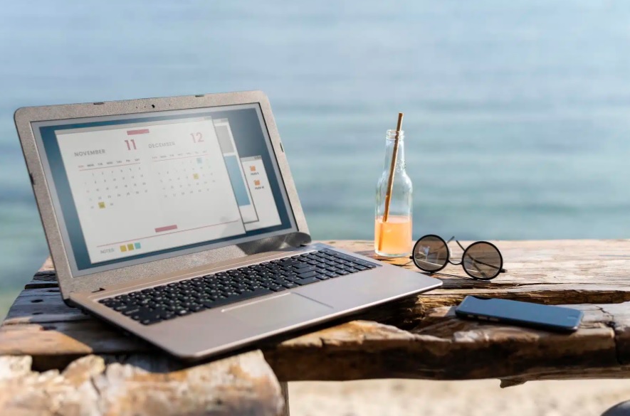 Nómades digitales: ¿Quiénes son y qué desafíos presentan? | Análisis del Estudio Posadas