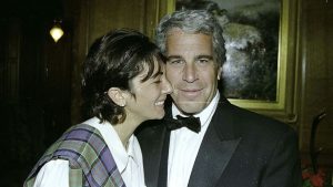 Los archivos de Jeffrey Epstein: por qué el caso del financista y delincuente sexual persigue a Donald Trump