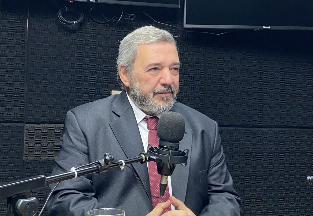 Bergara: “El Tren-Tram hasta El Pinar en principio no corre”