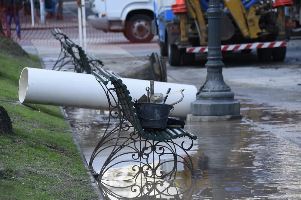 Movus presenta plan para reducir pérdidas en la red de OSE: Montevideo pierde dos de cada tres litros de agua potable
