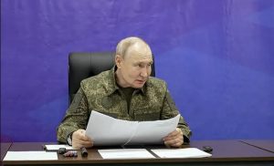 Trump intenta forzar un acuerdo de paz mientras Rusia avanza y Zelenski resiste