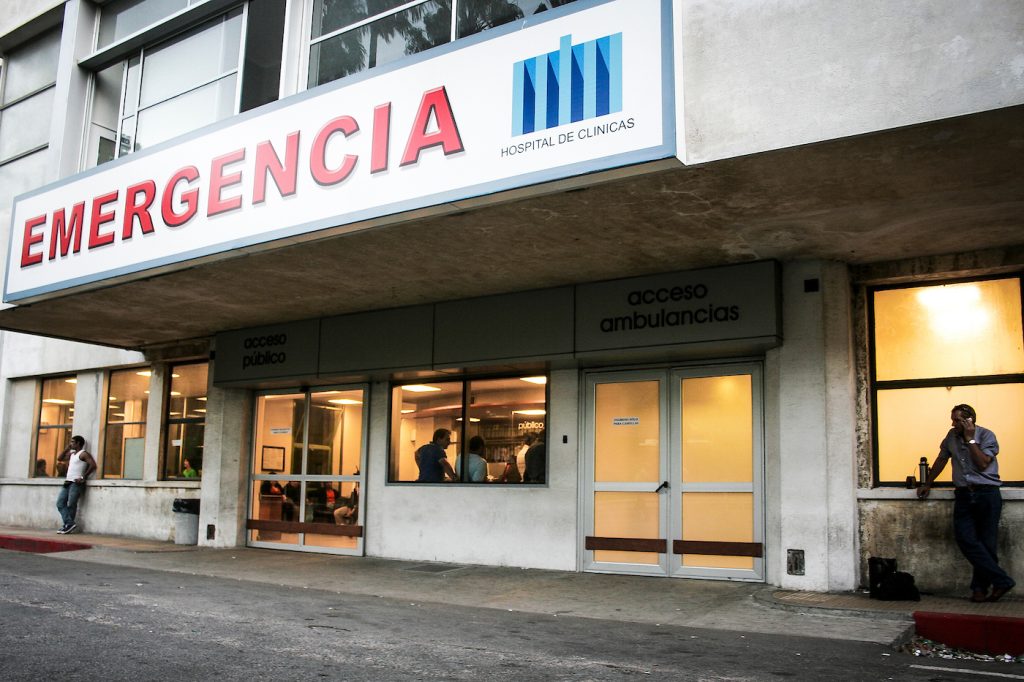 Violencia en centros de salud: Una emergencia no puede ser vigilada como si fuera un centro de reclusión, advierten desde el SMU