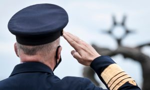 Gobierno bajó a capitán de navío como contralmirante de Armada y en su lugar propone ascender a observador de Cardama