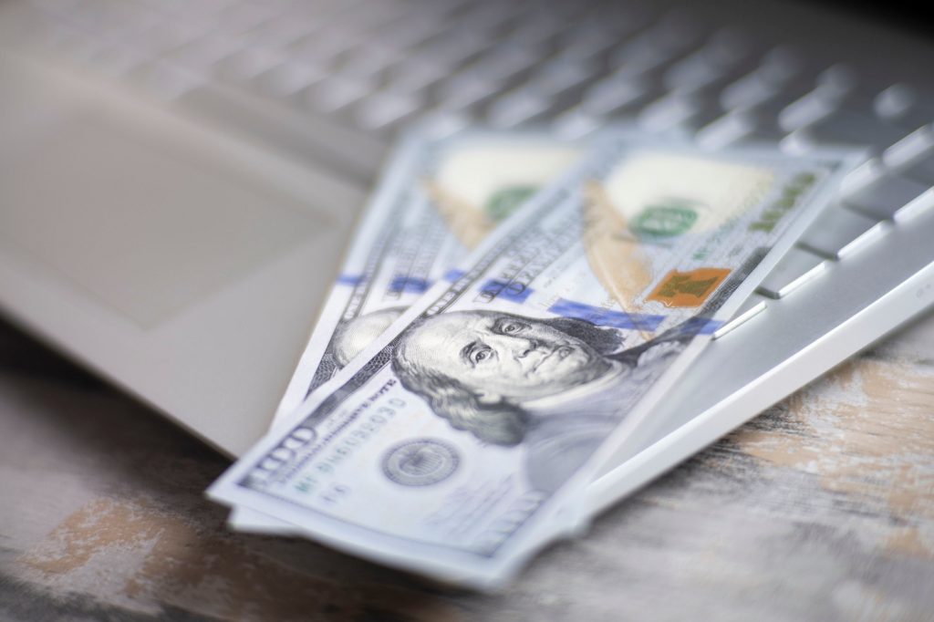 Mercado de valores | Dólar: Hay condiciones para que el BCU anticipe baja de tasa de interés