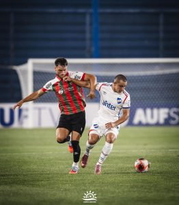 Peñarol y Nacional, con juveniles, debutaron en la Copa de la Liga AUF