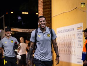 Alarmas en Peñarol por la lesión de Abel Hernández