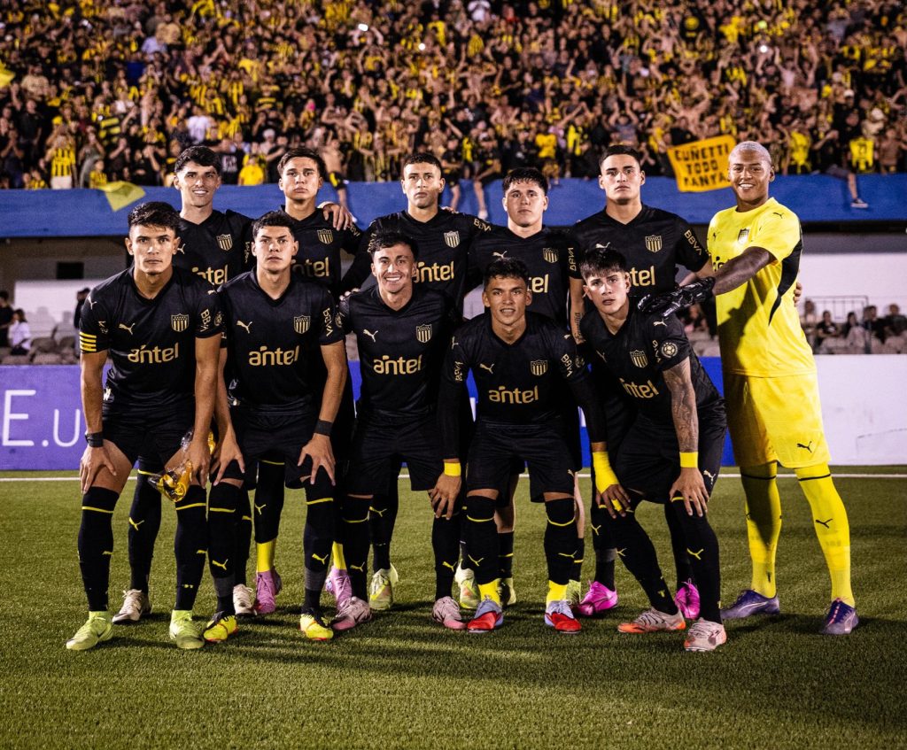 Peñarol debutó en la Copa de la Liga AUF, hoy lo hará Nacional