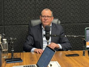 Perrone: El FONASA “es un sistema que hay que desarmarlo y armarlo de vuelta”