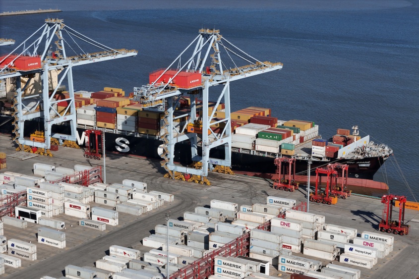 Uruguay, China, patrullas oceánicas y el ingreso al Puerto de un buque hospitalario chino