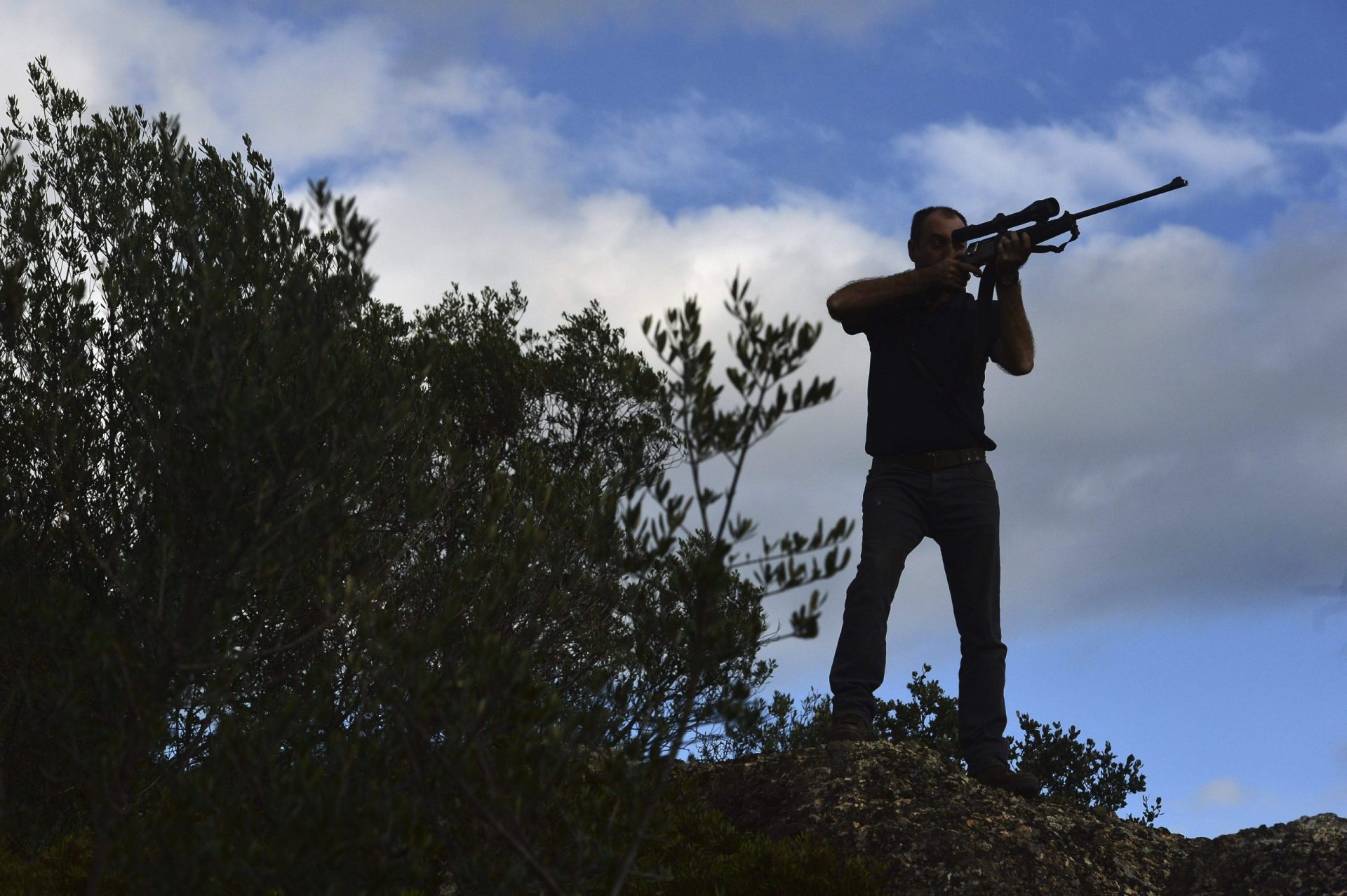 Coendu reclama que gobierno derogue la caza nocturna