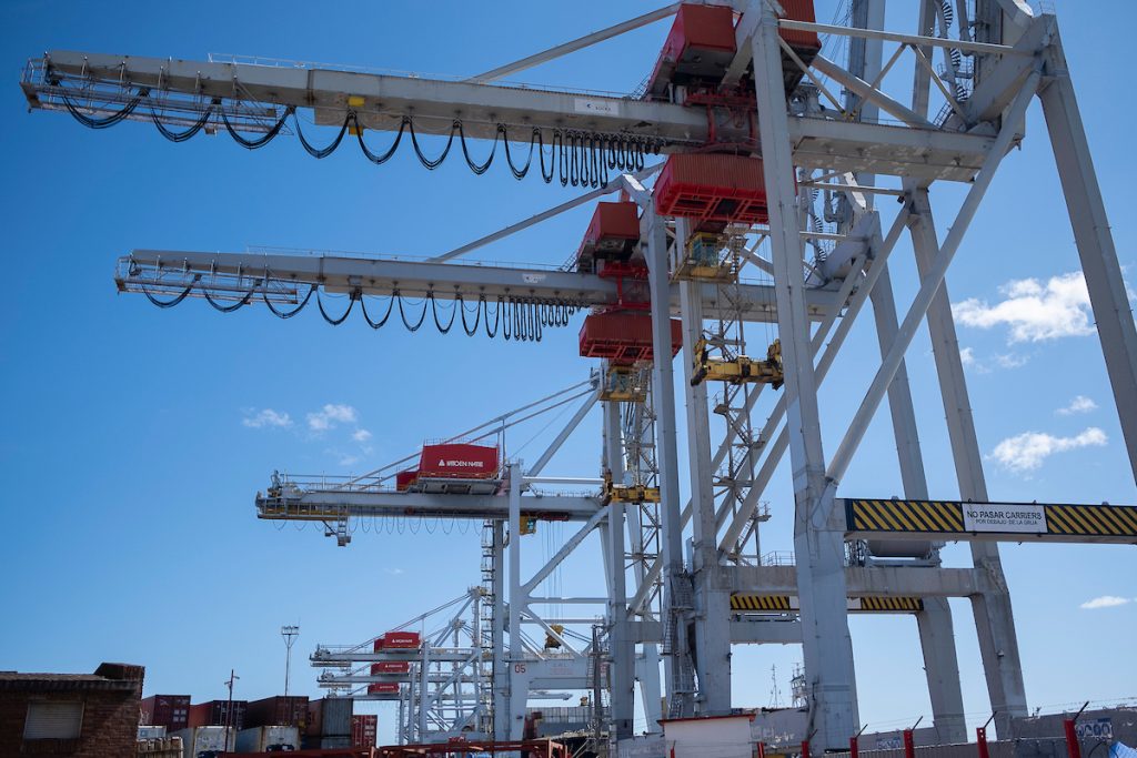 Katoen Natie destaca fallos de TCA: “La prioridad en el atraque de buques contenedores tiene que ir a TCP”