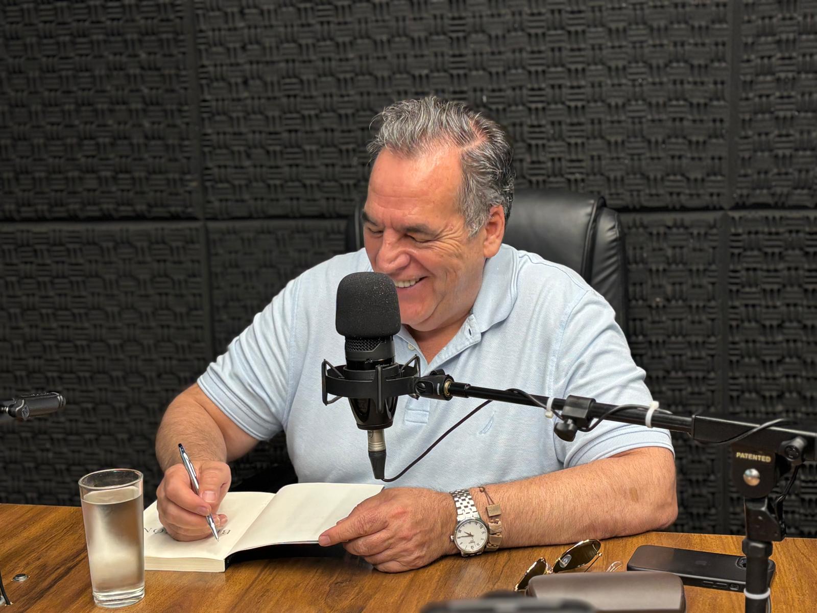 Diego Fischer presentó su último libro «La bendición de Jonás»