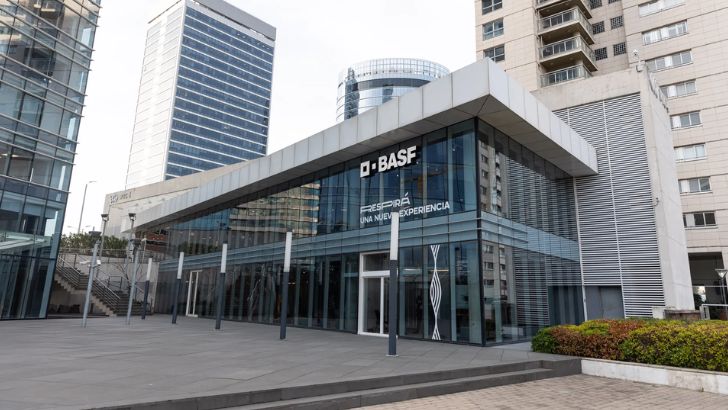 Despidos en BASF: MTSS impulsa proyecto para que sea obligatorio el preaviso en caso de recortes masivos