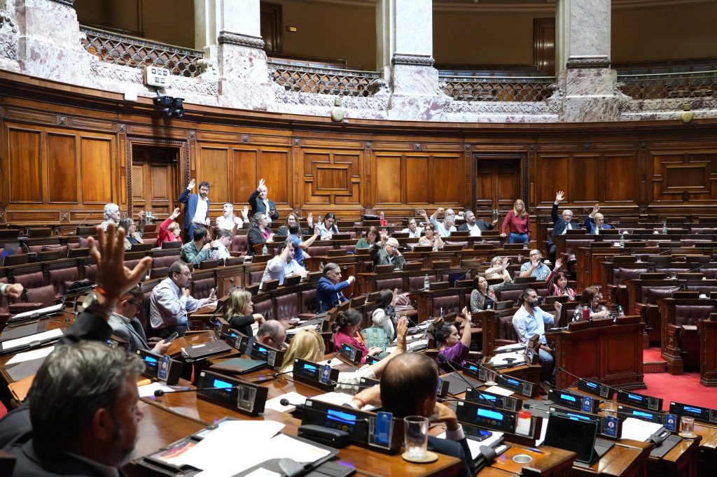 Cómo Uruguay se transformó en el primer país en aprobar el acuerdo Mercosur – Unión Europea