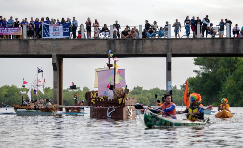 Santa Lucía vuelve a brillar con el Carnaval de Embarcaciones del Río