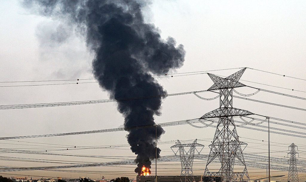 Guerra y petróleo: Ataques a refinerías disparan la tensión global y presionan los mercados energéticos