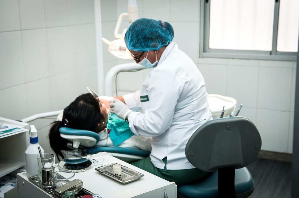 ¿Cómo está la salud bucal de los uruguayos?: todo lo que tenés que saber acerca de la encuesta que está realizando Facultad de Odontología