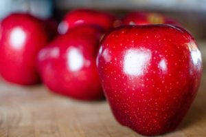 ¿Qué comemos hoy?: La UAM recomienda el consumo de manzana, membrillo, guayabo, pera, berenjena, ajo y cebolla