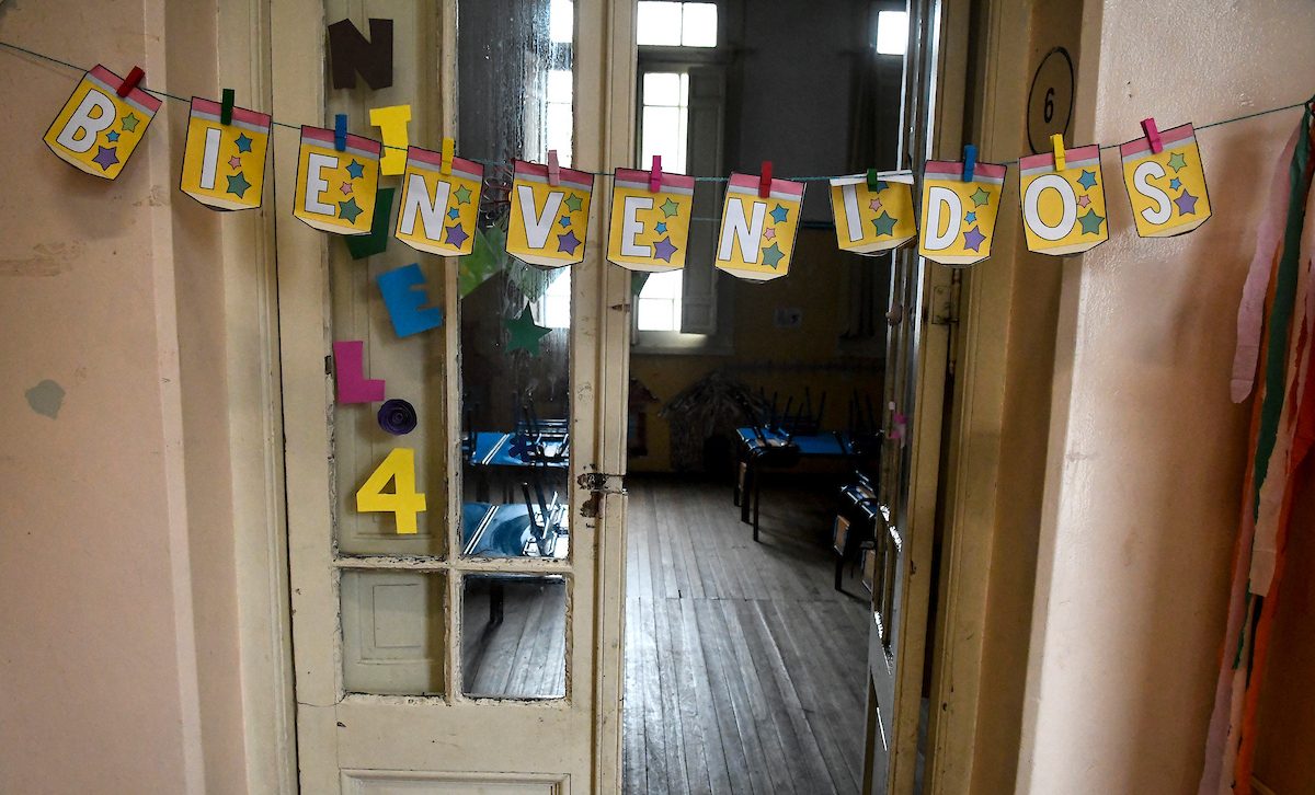 Más de 600 mil alumnos comienzan hoy las clases; Ademu denuncia problemas técnicos en elección de horas