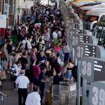 Terminal de Tres Cruces moviliza más de 40.000 personas en el arranque de Semana de Turismo
