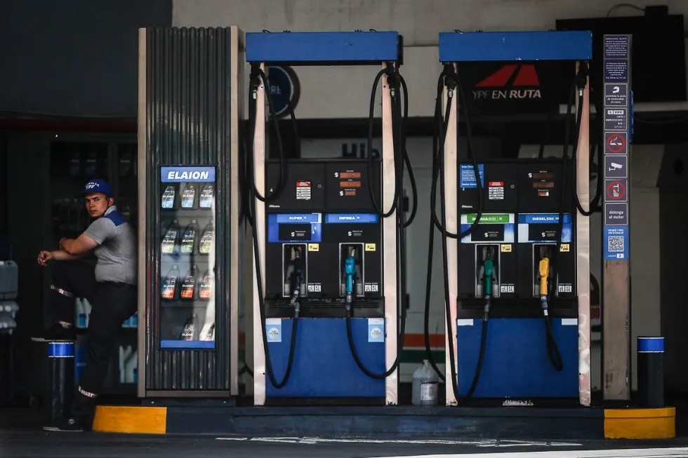 Combustibles: la comparación regional