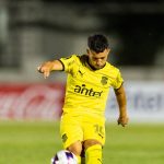 Ganó Peñarol quedó como único líder del Apertura