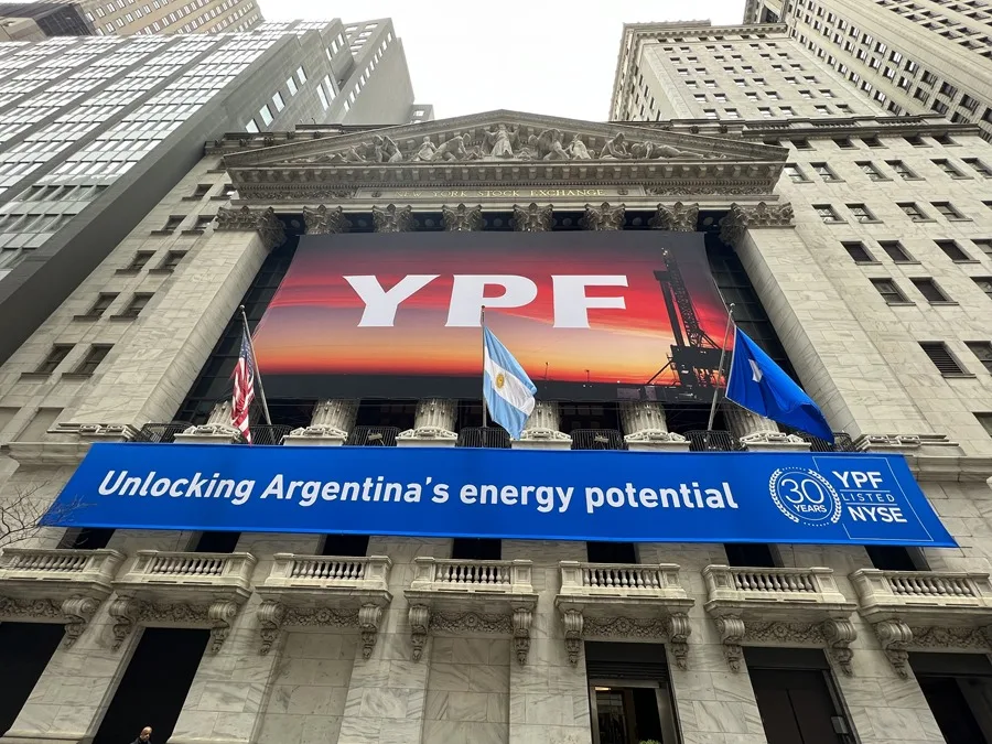 Continúa la polémica entre el Gobierno y la oposición tras el fallo positivo para la Argentina en la causa YPF