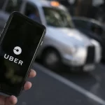 Conductores de aplicaciones rechazan que UBER acepte efectivo para pagar viajes