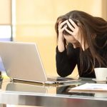 Denuncias por acoso laboral y sexual bajaron en 2025, pero siguen por encima del promedio histórico