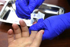 Proyecto “Vidas Positivas” busca promover prevención del VIH y acceso a la salud en cinco departamentos